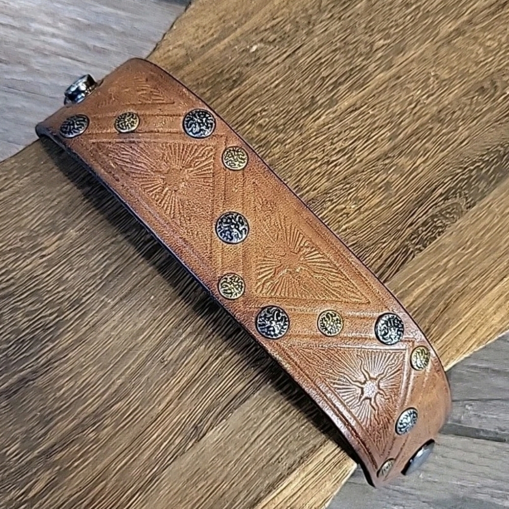 Vtg Embossed Sun Studded Adjustable Length Leather Bracelet - Picture 5 of 12